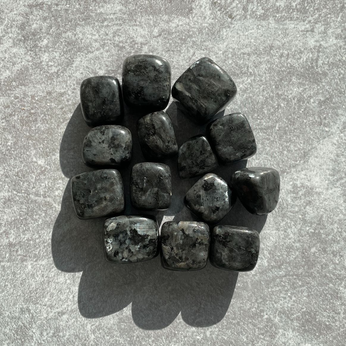 Larvikite Tumbled (IN) - 250g Larvikite Tumbled (IN) - 250g